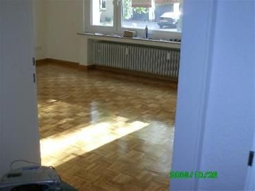 Raumausstatter David Dumack: Parkett abgeschliffen und neu versiegelt