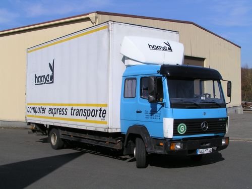 Haase Computer Express Transporte e.K.: Mercedes Benz 817

Europalettenstellpl&auml;tze: 12
Nutzlast:                        22...