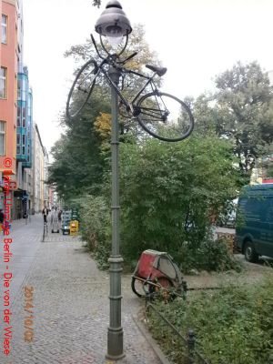Bären Umzüge Berlin: Sperrmüllentsorgung Berlin: Ehe Sie Ihr altes Rad in die Laterne hängen. Bären Umzüge Berl...