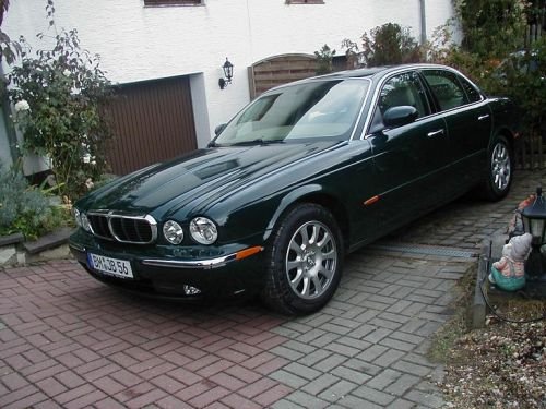 Kurier und Chauffeur Dienste: Fahrzeug 2  Limousine ,f&uuml;r Fahrg&auml;ste ,Termine , Andere Seri&ouml;se und Diskrete...