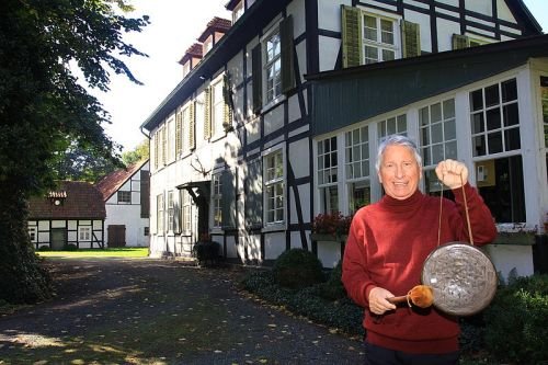 Klassisches Auktionshaus Jentsch gegr. 1973: Villen Auktion Erlös 1.150.000.--€
