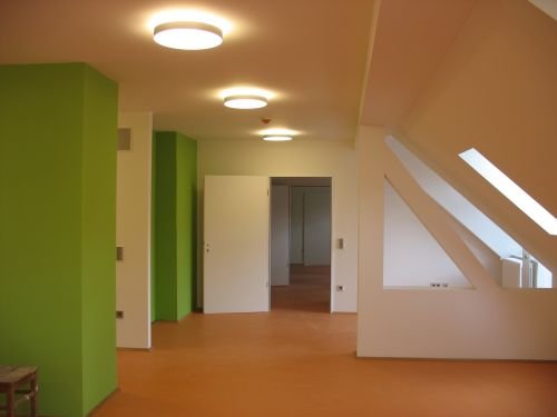 KG Innenausbau GmbH: Dachgescho&szlig; Kindergarten M&uuml;nchen