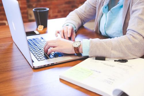 Academic Expertise: Aufbau eines wissenschaftlichen Exposés
Ein Exposé für eine wissenschaftliche Hausarbeit ...