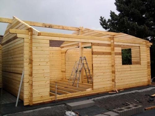 gartenjunge: Holzkonstruktionen jeder Art. Hier ein großes Gartenhaus.