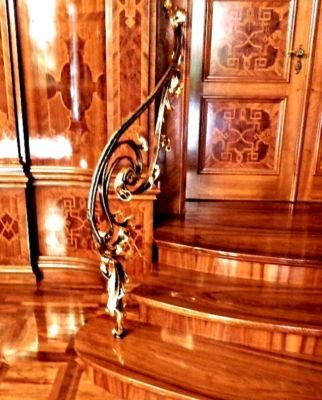Alte Hammerschmiede Kunstschmiede: Barockes Geländer in Bronze handgeschmiedet und blattvergoldet