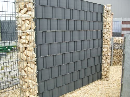 Zaun Land: Sichtschutz Gabionenwand