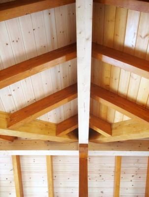 Holzbau Träger: Projektreferenz