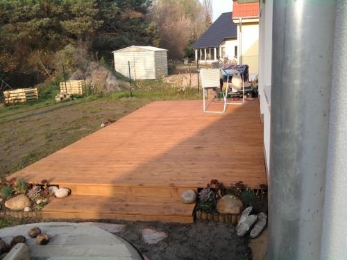 HOLZHANDWERK-BERLIN: Anfertigung einer Holzterrasse in Lärche