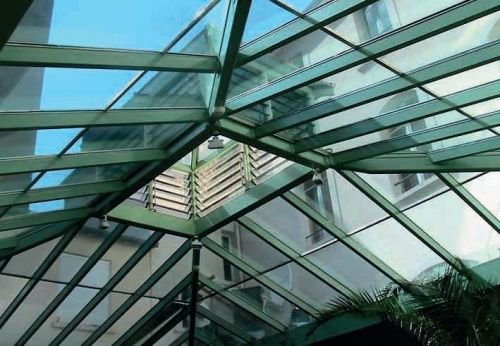 Top Folien - Fensterfolien: Hochleistungsfähige Folien für Verglasungen
www.top-folien.de