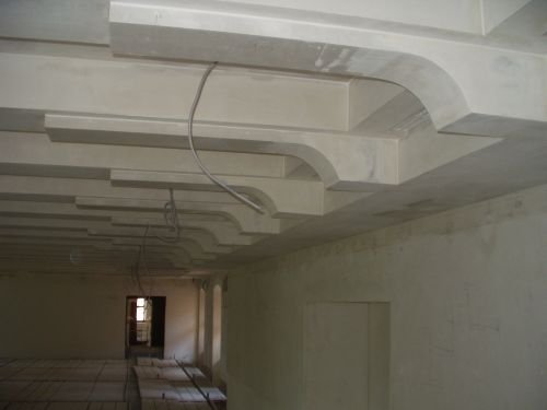 KG Innenausbau GmbH: Saaldecke / Hohenkammer