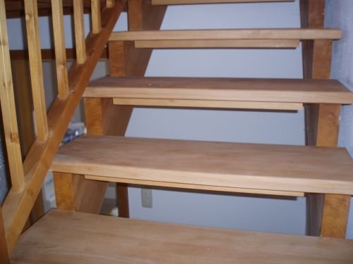 Bodenlegerfirma Mann: Holztreppen Geschriffen .