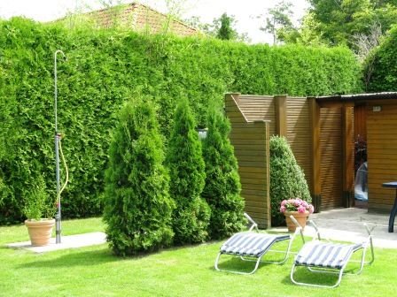 Ferienwohnungen Kutscher in Ostfriesland: Gartendusche
