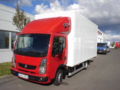 UNIVERSAL TRANSPORT: UNIVERSAL TRANSPORT 
        1020WIEN 
auftrag_at@rocketmail.com 
       06765420048