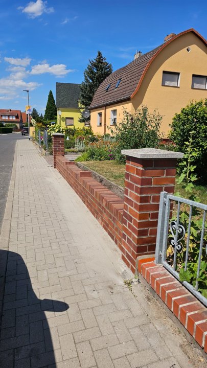 Maurer&Betonbauer qulizada Meisterbetrieb: Klinkerarbeiten und Mauern von Außenpfeilern