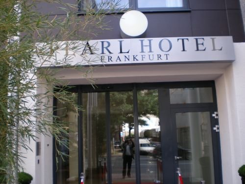 Planung,Bratung,Bauleitung  Ghadiani: Nutzungs&auml;nderung von B&uuml;ro und Gesch&auml;ftshaus in Hotel