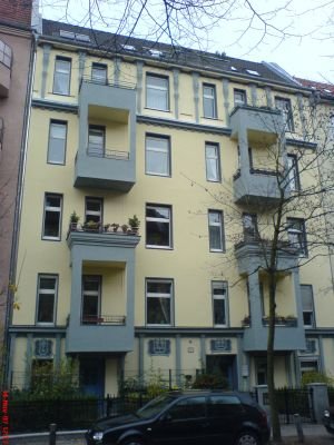 Holz und Bautenschutz Malerarbeiten N.Blaß: Fassade: Putz ausgebessert und Gestrichen