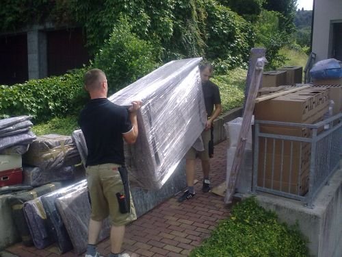 Umzüge, Küchenmontagen, Kleinetransporte mit Montage von Baufertigteilen: Projektreferenz