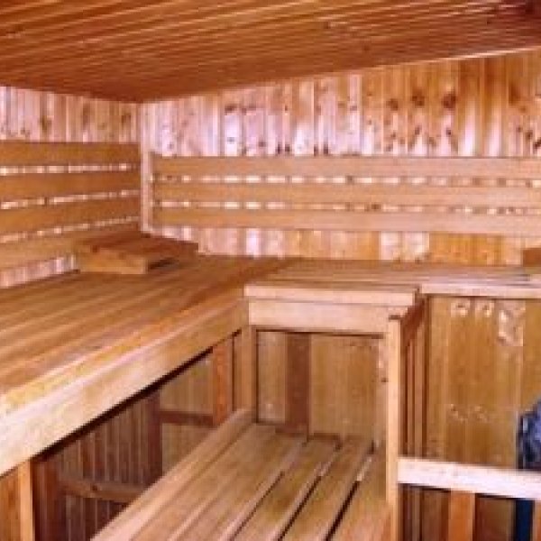 Ferienwohnungen Kutscher in Ostfriesland: Kostenlose Gartensauna
