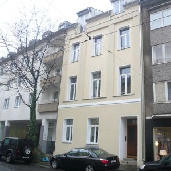 ARCHITEKT + ENERGIEBERATER: Kernsanierung eines MFH nach Niedrighausenergie...