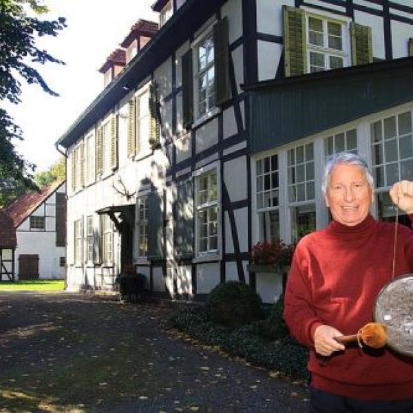 Klassisches Auktionshaus Jentsch gegr. 1973: Villen Auktion Erlös 1.150.000.--€