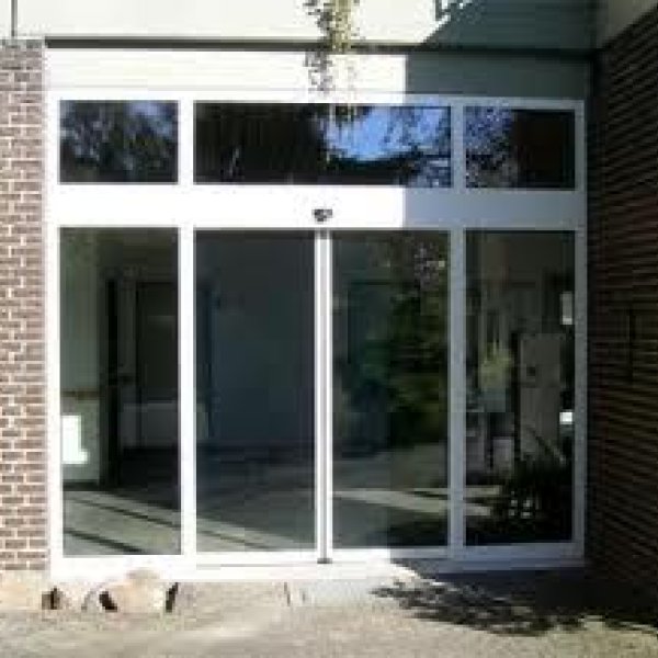 WiPoTec: Automatiktür
