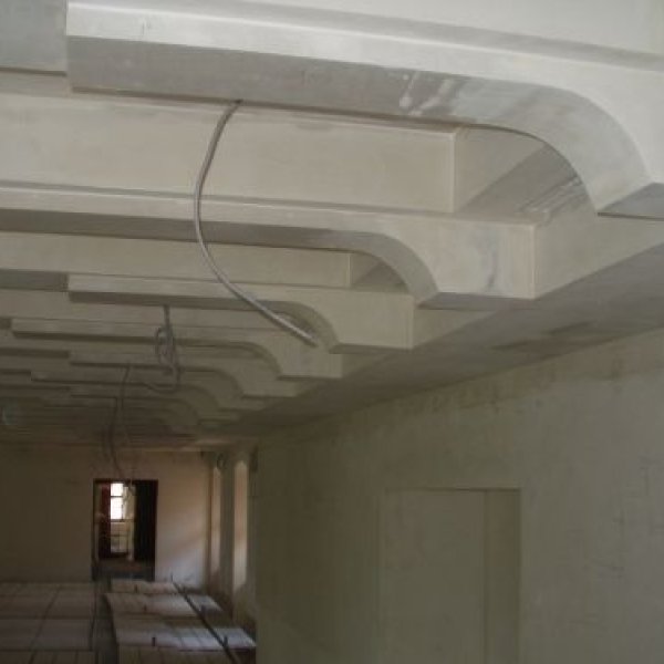 KG Innenausbau GmbH: Saaldecke / Hohenkammer