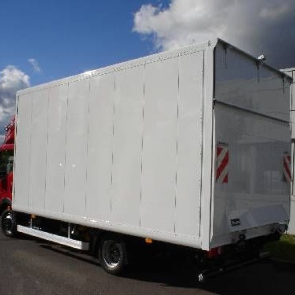 UNIVERSAL TRANSPORT: UNIVERSAL TRANSPORT 
       1020 WIEN 
auftra...
