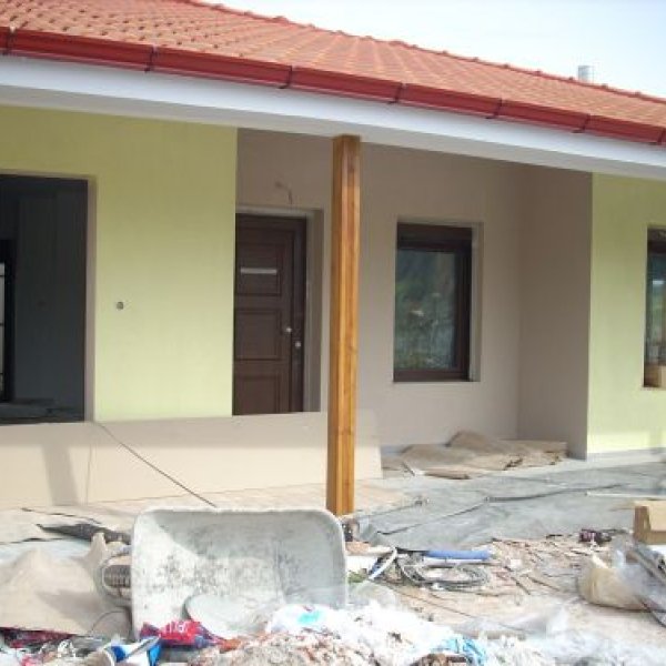 MOKANIS HOME: 