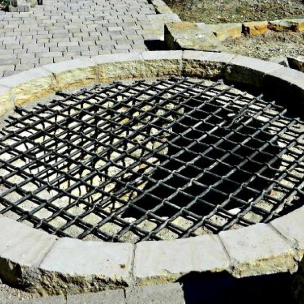 Alte Hammerschmiede Kunstschmiede: Brunnengitter