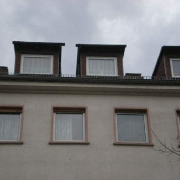 Planung,Bratung,Bauleitung  Ghadiani: Dachausbau mit neuen Gauben