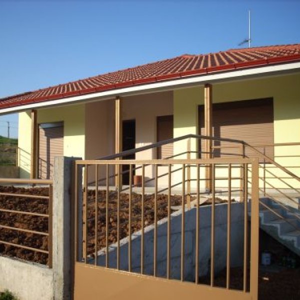 MOKANIS HOME: 