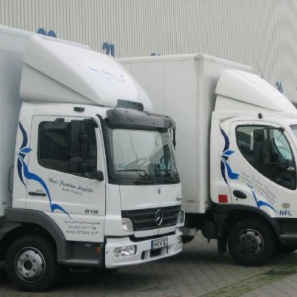 New Fashion Logistic: 
