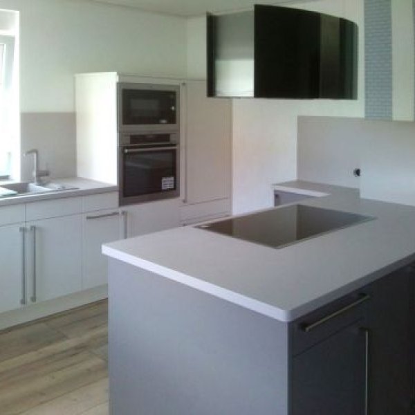 G+ Renobau GmbH: Küchenmontage