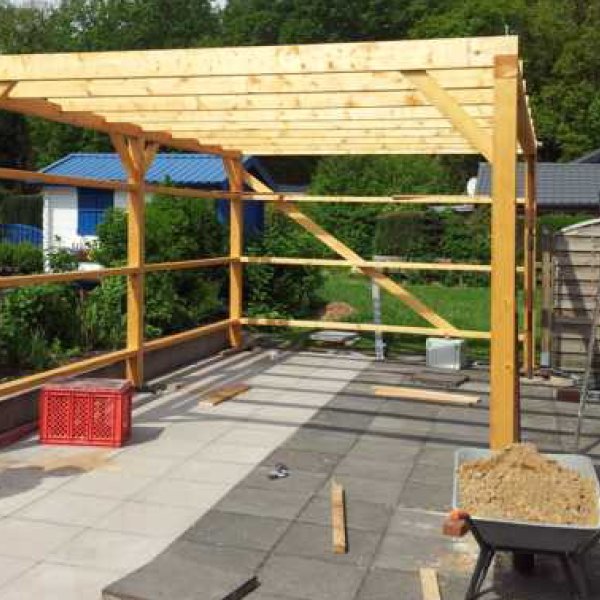Aufbau eines Carport: 