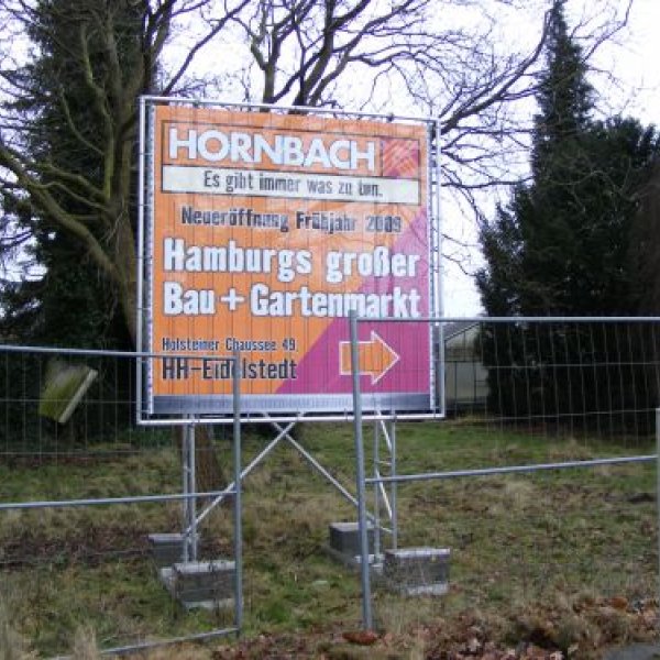 Rent a Workman: Montage Werbesystem Hornbach Hamburg